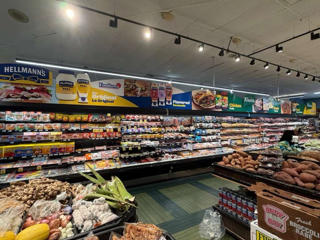 Knorr & Hellmann's 44-Foot Cross-Merchandised Section